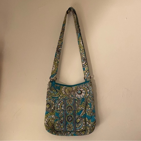 Vera Bradley Adjustable Shoulder Strap HandBag Full  Zip On Top Snap On Side - Picture 2 of 11